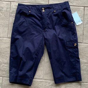 Ladies' Blue Hillard & Hanson Capri Pants. 12 P